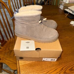 Ugg Classic Mini Toggler Ankle Boots Womens size 8 SKP Grey 1143937 NEW